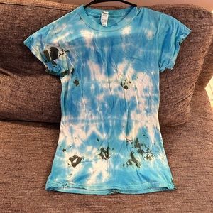 Woman’s size medium tie dye tshirt